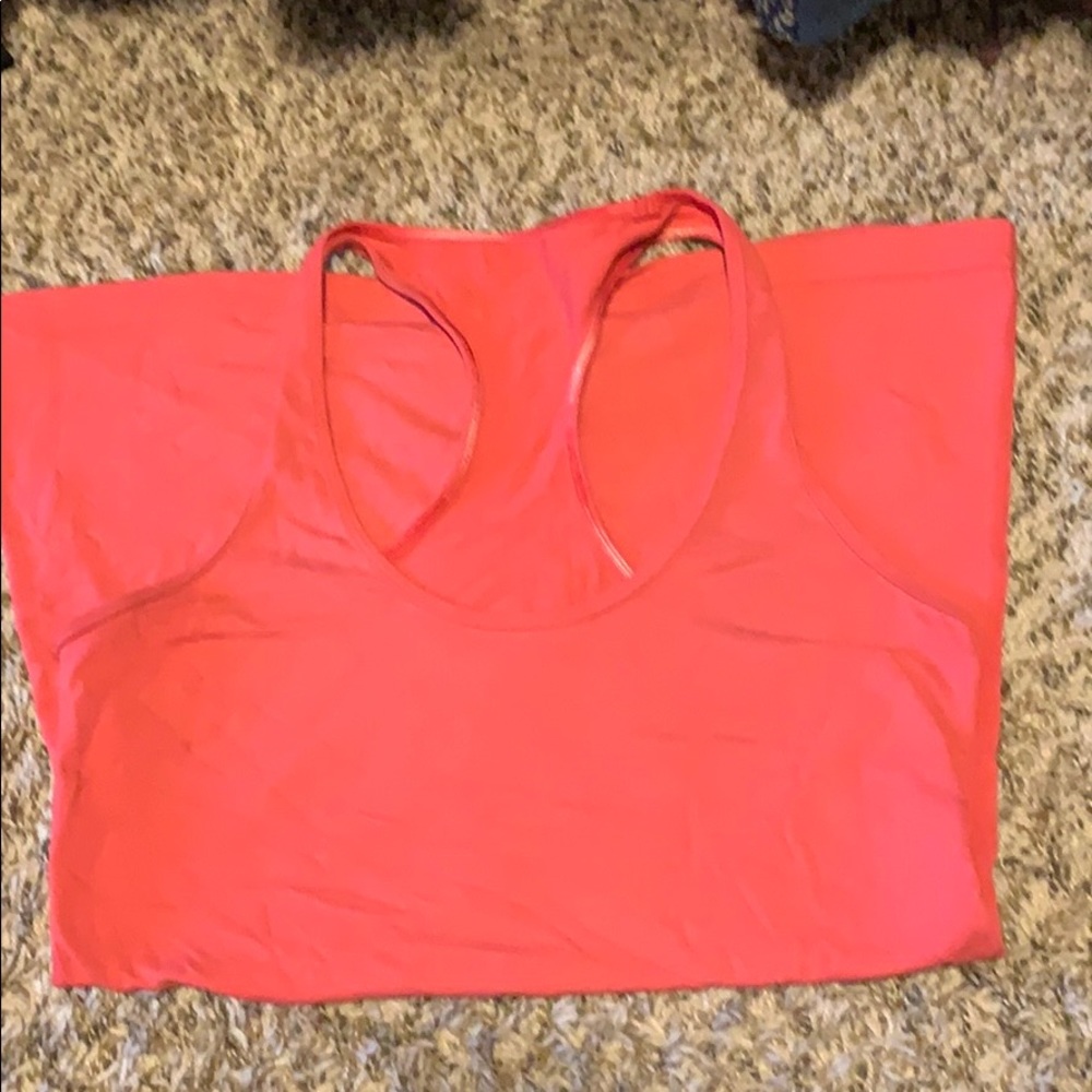 Lululemon tank!